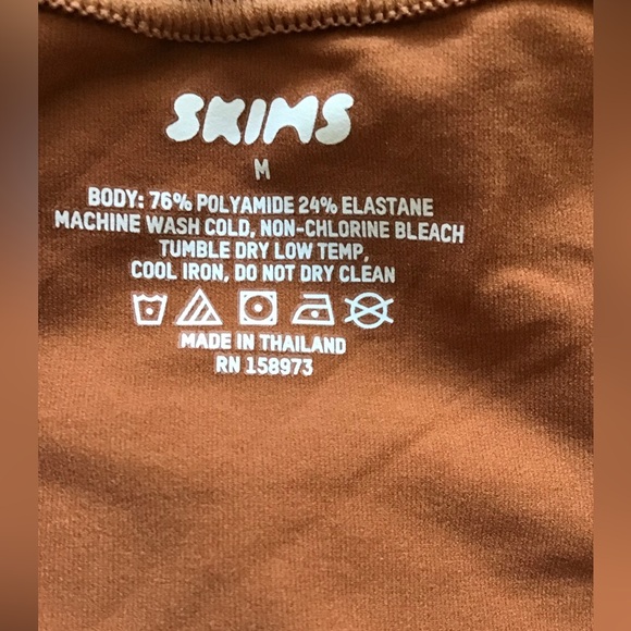 SKIMS Fits Everybody Crew Neck Long Sleeve Dress | Bronze - Picture 10 of 13